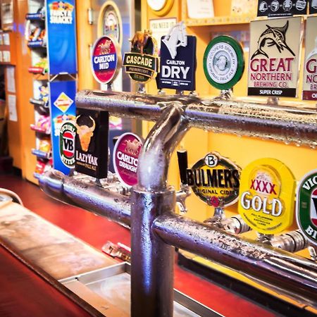 Todd Tavern Hostel Алис Спрингс Екстериор снимка