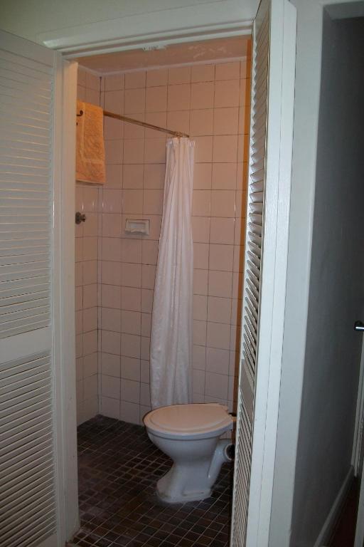Todd Tavern Hostel Алис Спрингс Стая снимка